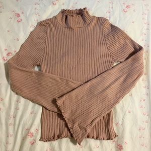 Ribbed Lettuce Edge Turtleneck